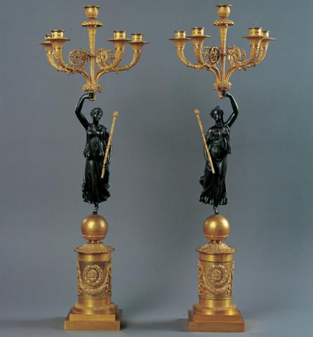 Pierre-Philippe Thomire, Coppia di candelabri a cinque braccia con baccante e tirso Pierre-Philippe Thomire, Coppia di candelabri a cinque braccia con baccante e tirso